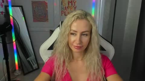 Marilyn online show from August 12, 4:42 pm