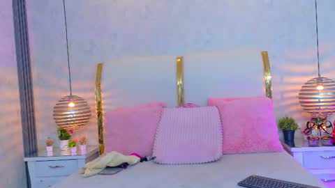 Marilyn Vega online show from August 8, 11:38 pm