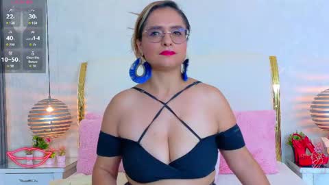 Marilyn Vega online show from August 13, 10:57 pm