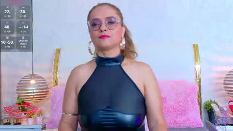 Marilyn Vega online show from August 15, 9:30 pm