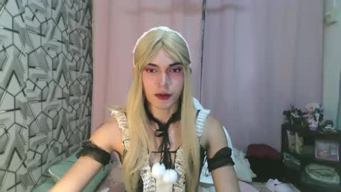 marimarxox1 online show from June 8, 6:30 am
