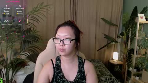 Marine  online show from August 9, 11:44 am