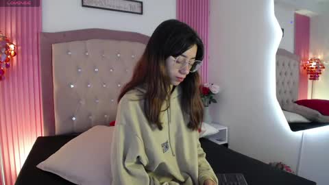 marinette online show from April 11, 5:13 pm