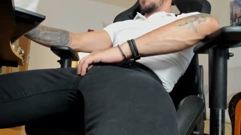 marioslim online show from August 8, 9:09 am
