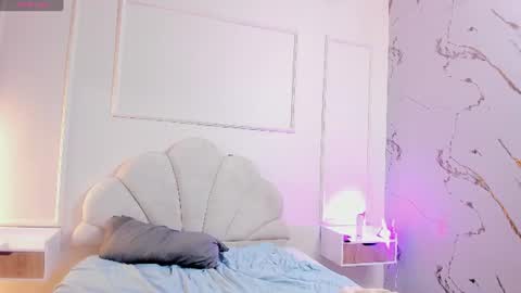 marirousel online show from August 5, 11:58 pm