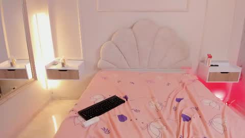 marirousel online show from August 10, 12:01 am