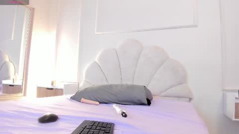 marirousel online show from August 13, 1:08 am