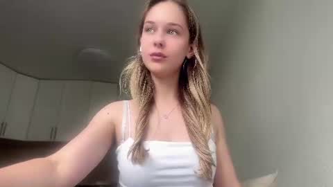 Mari online show from August 14, 11:58 am