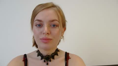 marivelli online show from March 29, 11:51 am