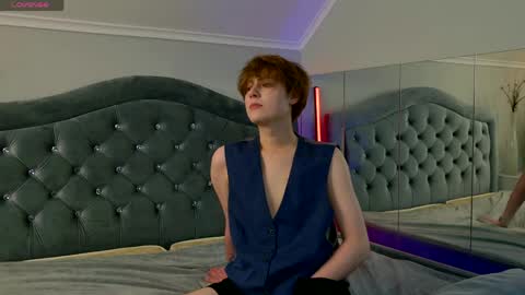 mark_ian_ online show from April 29, 8:00 pm