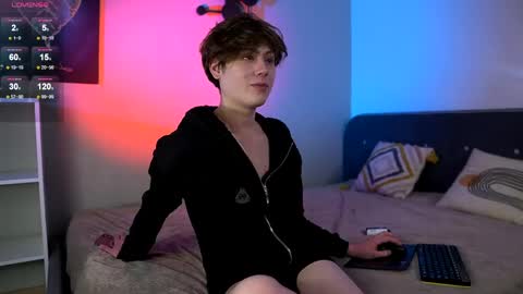 mark_ian_ online show from April 30, 3:15 pm