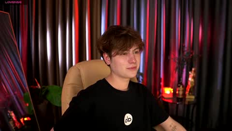 mark_ian_ online show from May 3, 3:50 pm
