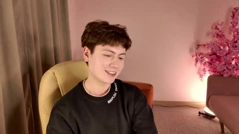 mark_ian_ online show from May 15, 8:20 pm