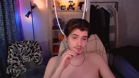 Mark online show from March 15, 5:18 pm