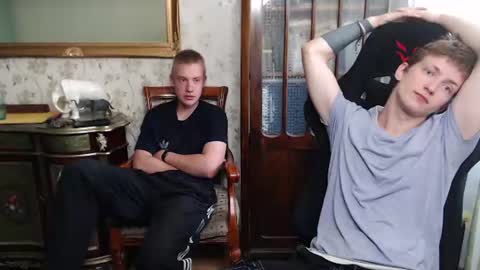 mark_wing online show from August 4, 7:38 am