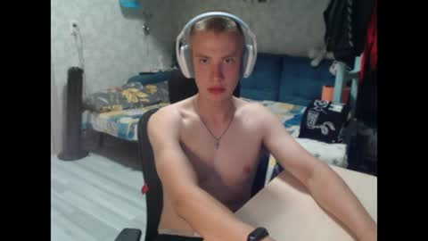 mark_wing online show from August 8, 8:09 pm