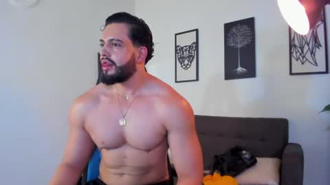 mark_x23 online show from August 9, 10:16 am