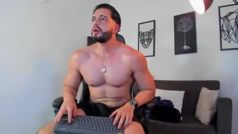 mark_x23 online show from August 16, 5:33 am