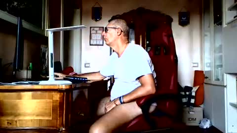 markmarkmark00 online show from August 3, 3:19 pm
