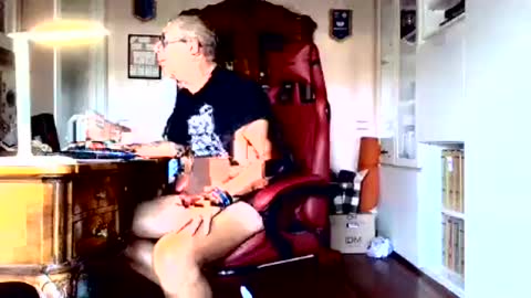 markmarkmark00 online show from August 5, 5:38 am
