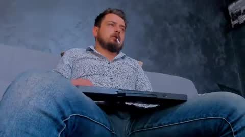 MARK online show from August 14, 6:39 am
