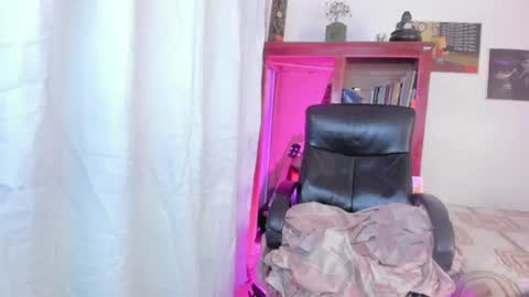 mar online show from July 31, 8:42 am
