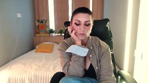 maromiassecret online show from August 15, 2:32 pm