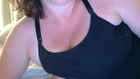 Jess and Nick online show from June 7, 3:55 am