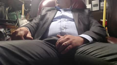 marrieddad19751975 online show from July 21, 2:37 am