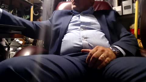 marrieddad19751975 online show from August 15, 2:15 am