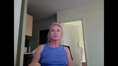 MarryGoRound online show from August 1, 12:11 pm