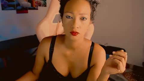 May online show from July 11, 7:20 pm