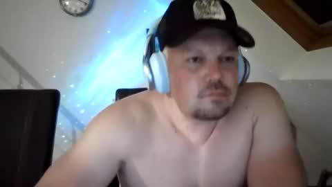 mars0481 online show from August 3, 7:21 pm