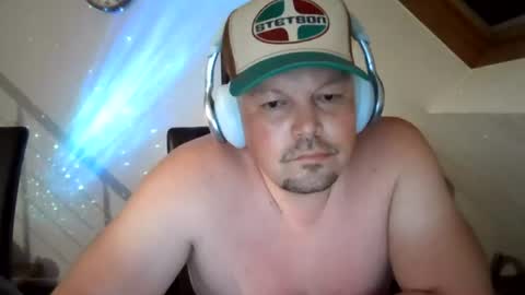 mars0481 online show from August 7, 10:32 pm