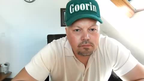 mars0481 online show from August 8, 1:44 pm