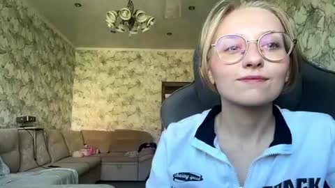 Marsha online show from September 9, 4:42 am