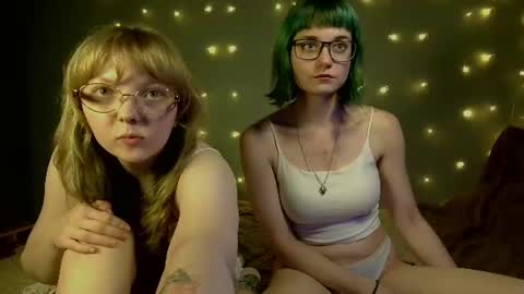 Marta and Emmy online show from July 27, 12:43 pm