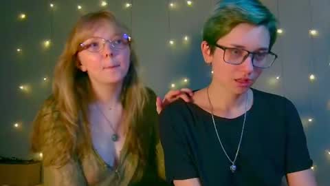 Marta and Emmy online show from August 14, 9:57 am