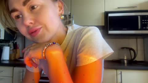 Marta online show from August 7, 1:44 pm