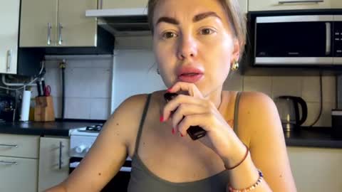 Marta online show from August 10, 1:01 pm