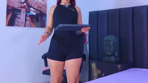 marthinag_ online show from August 4, 9:34 pm
