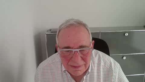 martin_1947 online show from June 8, 5:52 pm