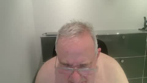 martin_1947 online show from June 28, 11:08 pm