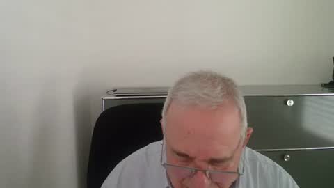 martin_1947 online show from August 4, 12:57 pm