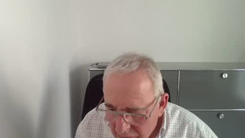 martin_1947 online show from August 9, 4:19 pm
