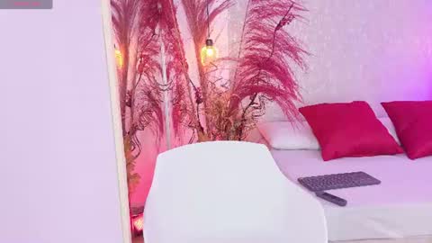 martina_adams online show from August 13, 12:24 am