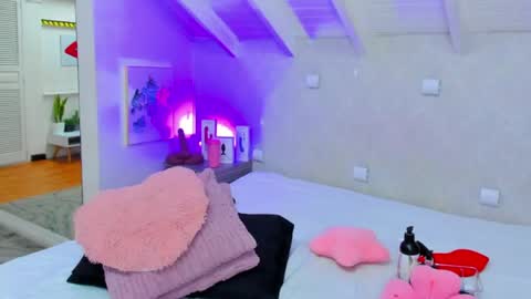 martina_miiller online show from August 14, 11:58 am