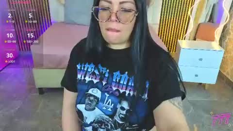 Hey im martina online show from August 7, 8:36 am