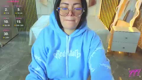Hey im martina online show from August 11, 6:26 am
