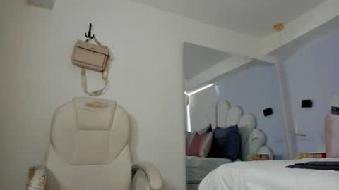 martinaa_roberts online show from July 27, 4:01 pm